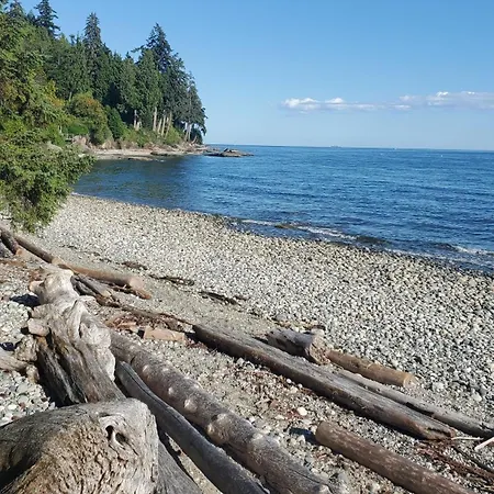 Haven Touchstone Villa Roberts Creek Exterior photo